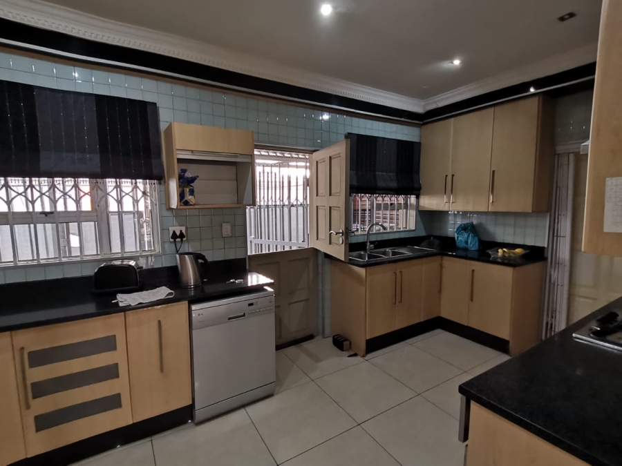 4 Bedroom Property for Sale in Zinniaville North West